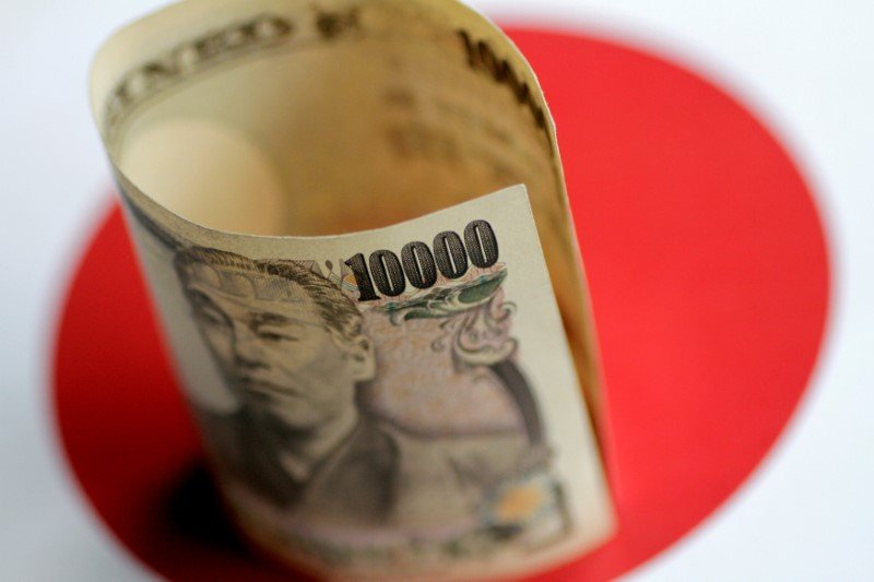 Jap yen slumps on dovish BOJ, Asia FX hit by Fed fears