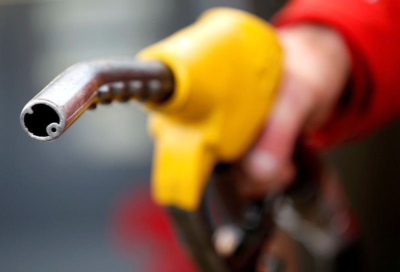 Oil costs up 3% to 9-week excessive on offer concerns
