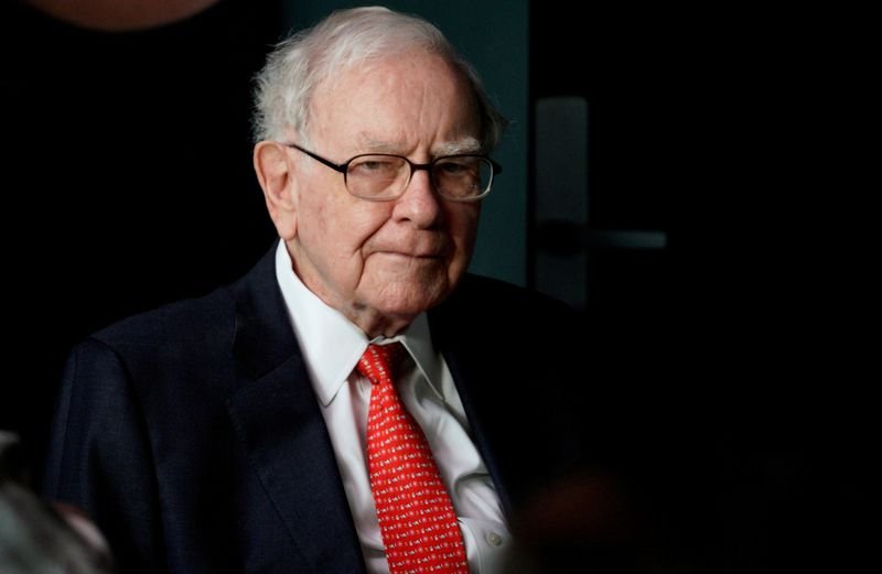 Berkshire posts file working revenue as rising rates enhance Buffett's returns
